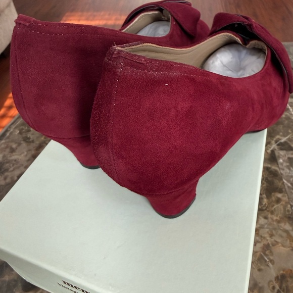 NEW IN BOX Memery Luise Red 100% Suede Shoes (Size 41/US Women’s 10) - Picture 5 of 10